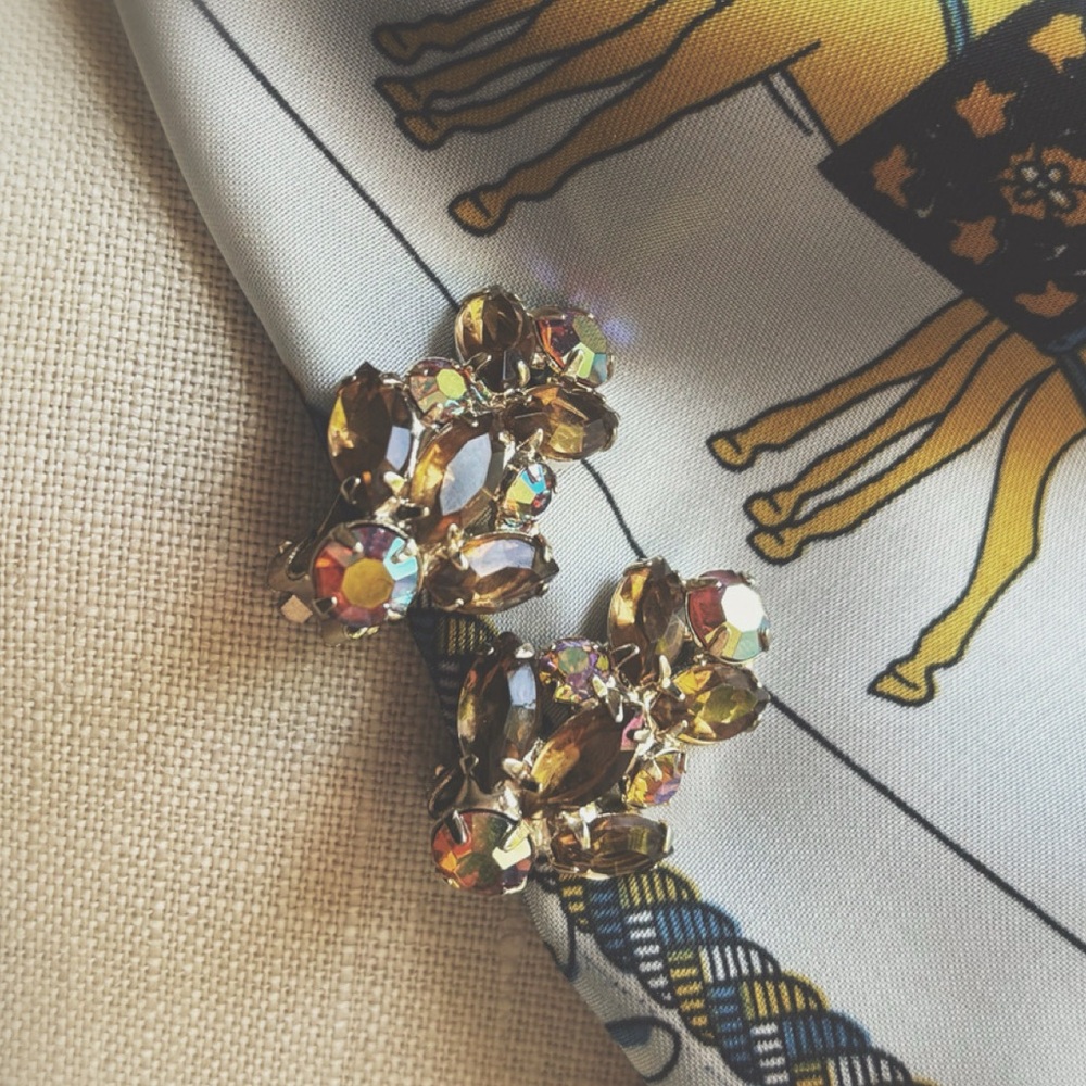 Vintage Aurora Borealis Clip On Earrings - Gold Tone Iridescent Rhinestone